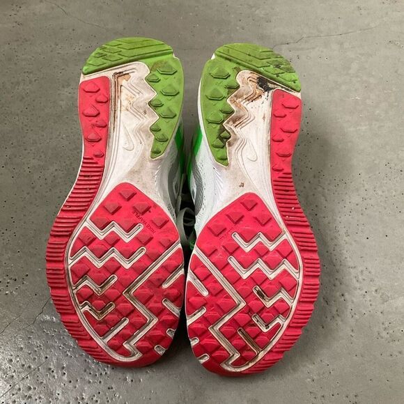 Nike Zoom WinFlo Running Shoes - Picture 7 of 7